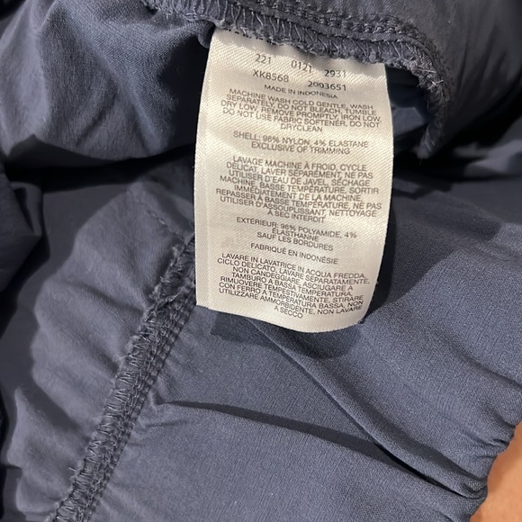 Columbia XL  nylon pants - Picture 4 of 4